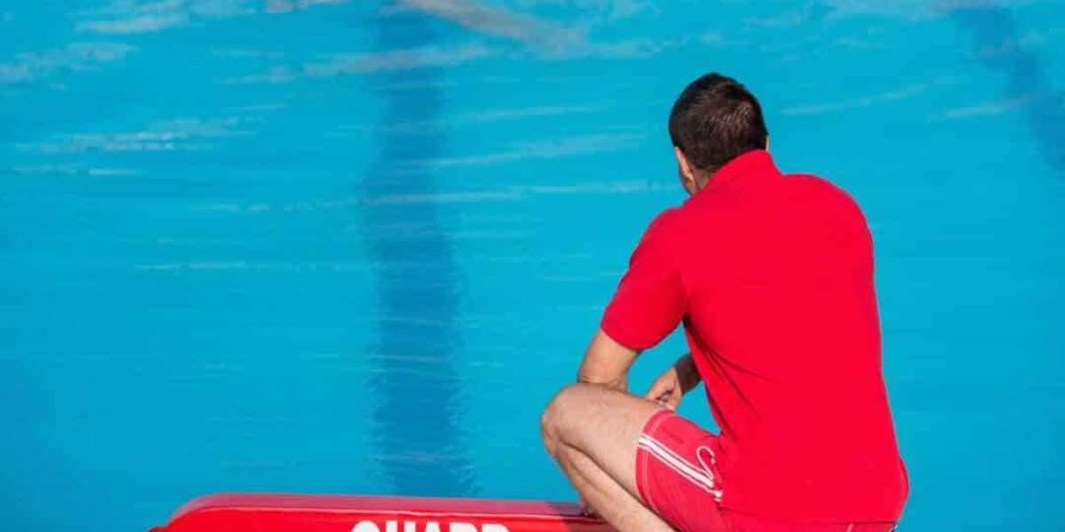 The Importance of Lifeguard Classes for Community Safety