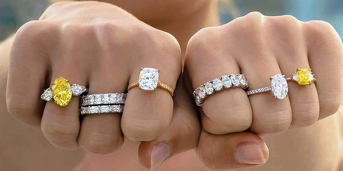 Luxurious Lab Grown Diamond Rings at Great Prices