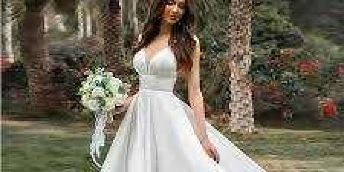 The Ultimate Guide to Women's Short Wedding Dresses