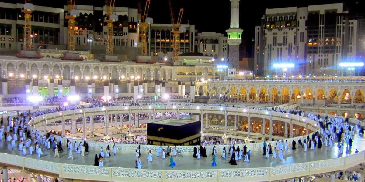 A Spiritual Trip to Hotels in Madinah and Makkah with an Umrah Tour from UK