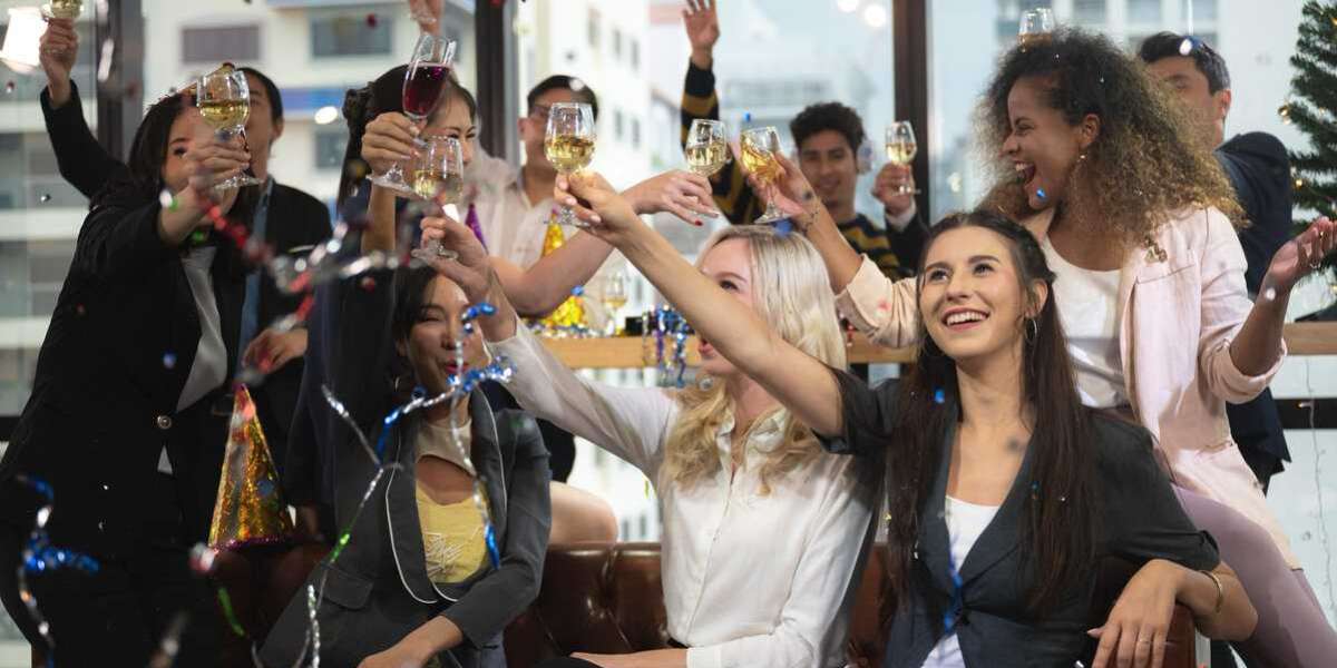 Unlocking Alternatives: Navigating the Nightlife Job Scene with Misooda